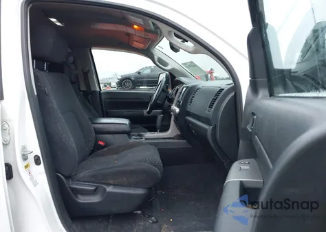 2012 Toyota Tundra Grade 5.7L V8 z USA, uszkodzony, nr VIN 5TFUY5F14CX264387